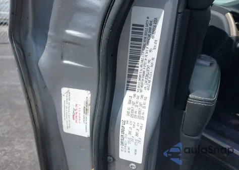 2014 Jeep Cherokee Latitude z USA, uszkodzony, nr VIN 1C4PJMCBXEW187347